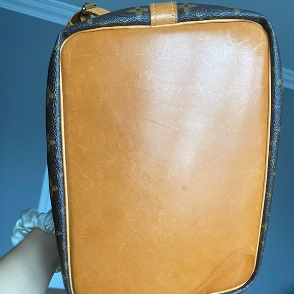 *$750$* Vintage Louis Vuitton Petit Noe - Picture 9 of 10